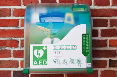 “Defibrillator"