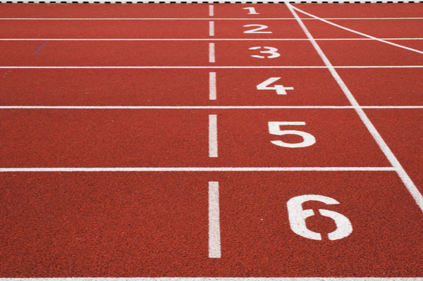 a running track with lanes numbered 1 to 6