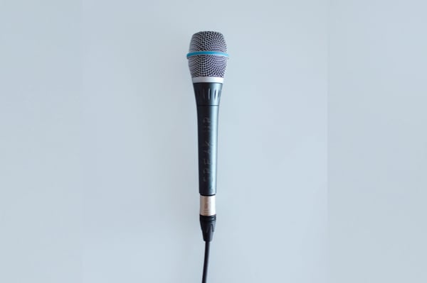 Microphone