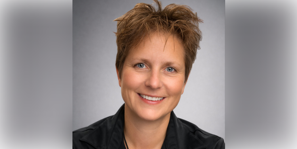 Dr Liz Wall CMgr FCMI